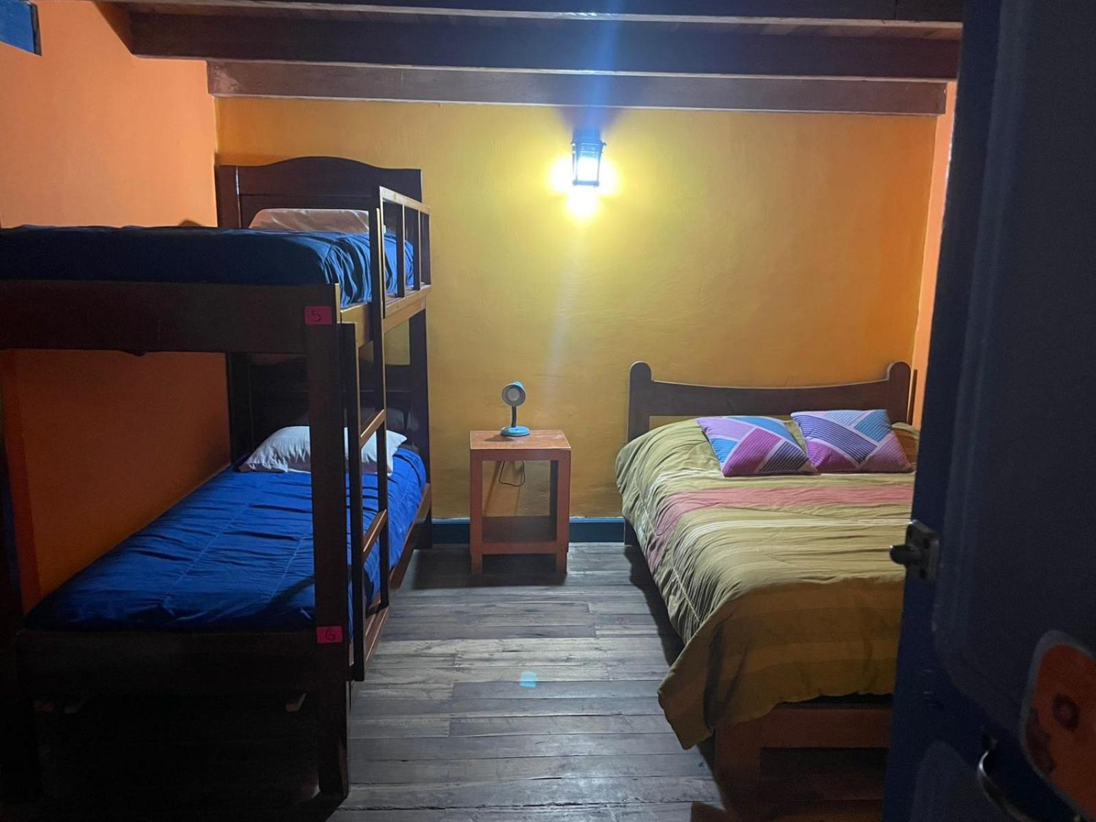 Hostal Café Tiana Latacunga Kültér fotó